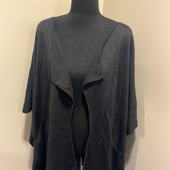 Black Wool OS Lululemon Shawl with Button Details and Pockets! - Picture 2 of 6
